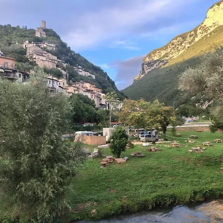 Am Ferentillo Camino E Relax In Valnerina シャレー フェレンティッロ